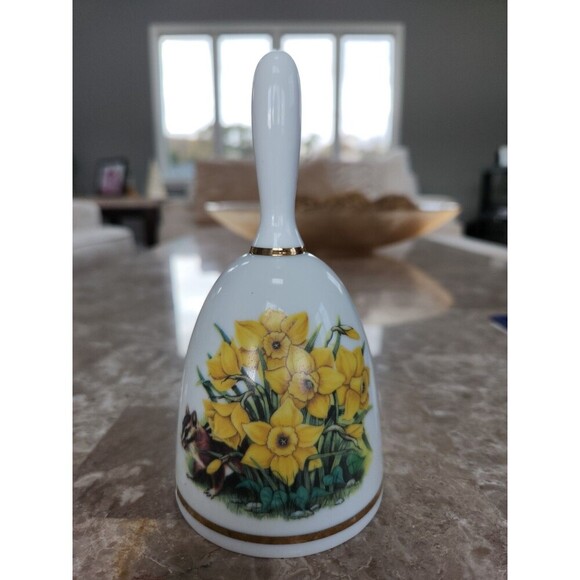 Danbury Mint 1981 Mothers Day Porcelain Bell - Picture 1 of 4